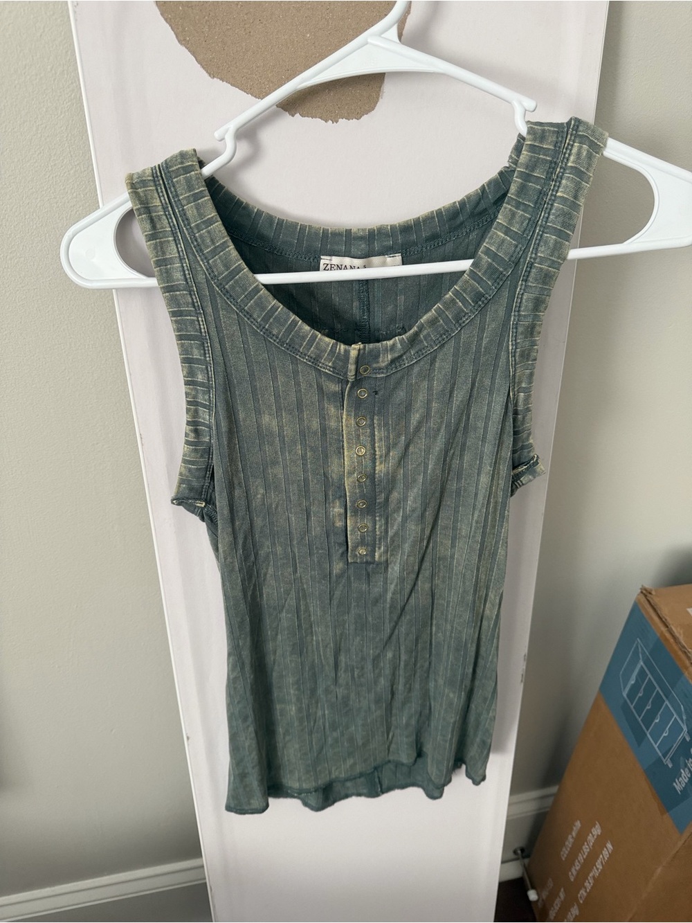 Zenana Acid Wash Ribbed Henley Tank Olive Green Button Front Size S